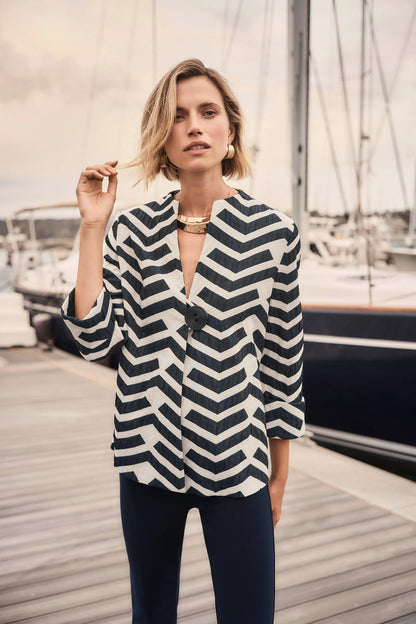 Veste 261097 trapèze en jacquard à imprimé géométrique. J.RIBKOFF