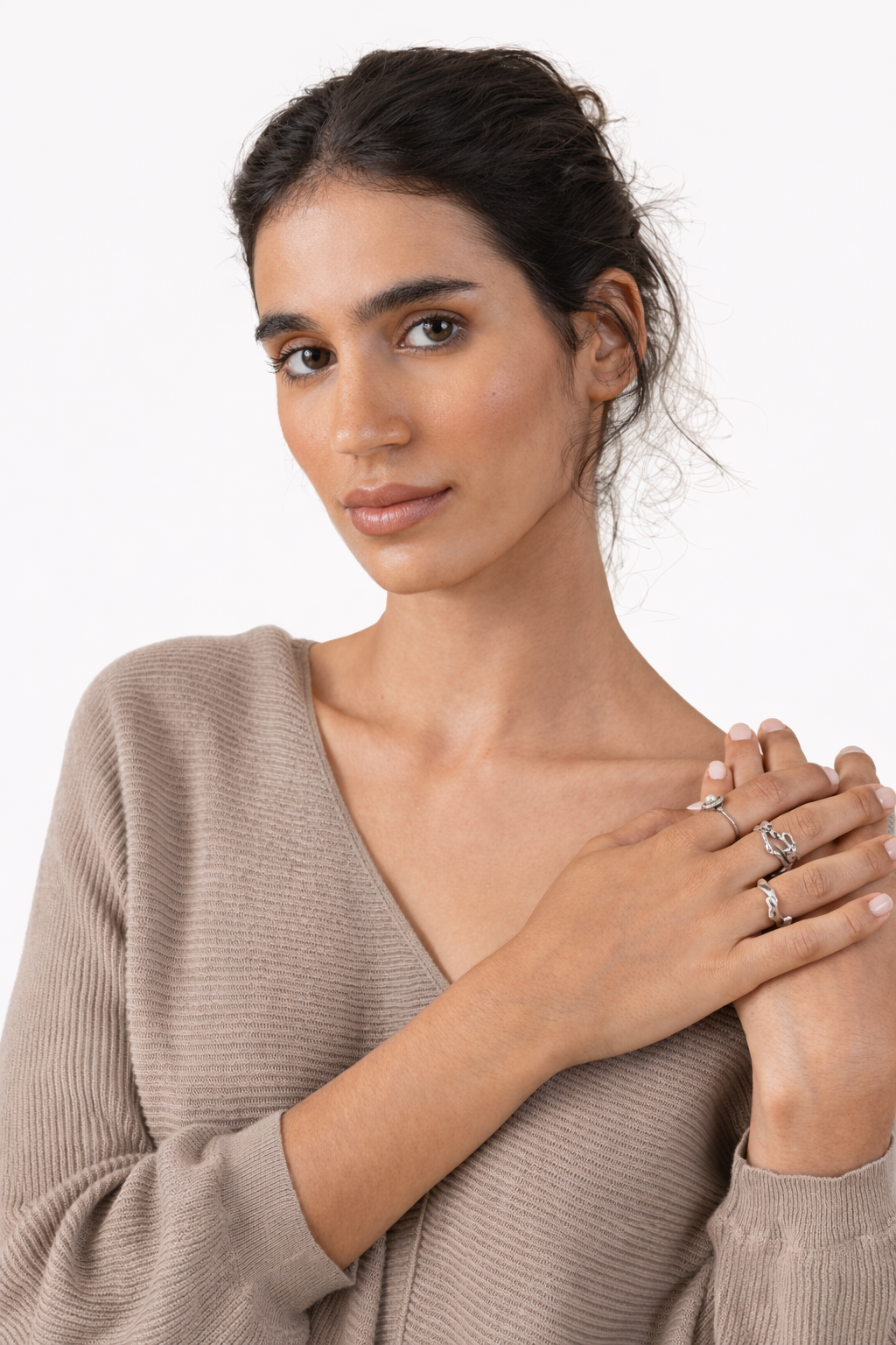 Pull Hexina couleur taupe col V manches longues A POIL