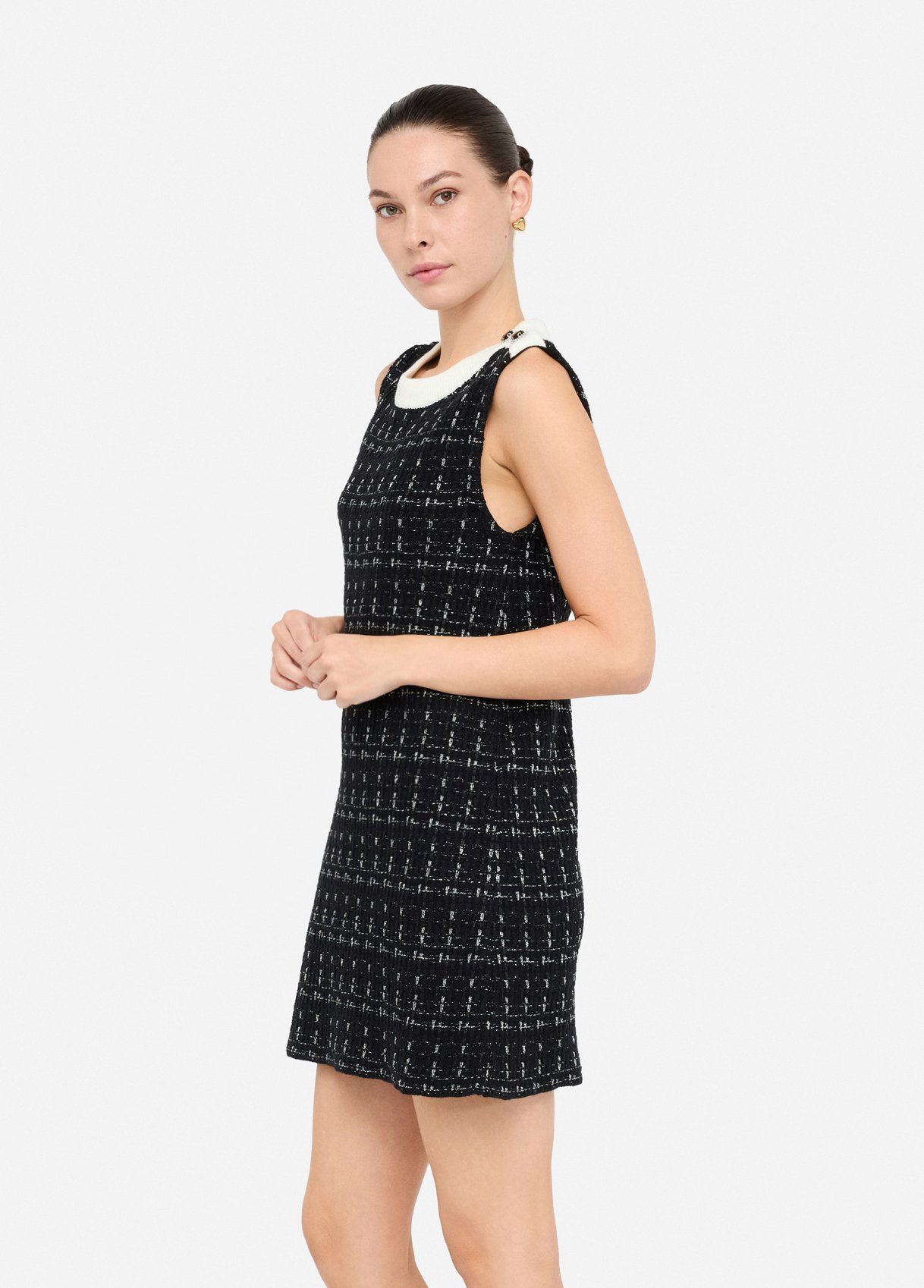 ROBE COURTE EN LAINE MELANGEE. acte2