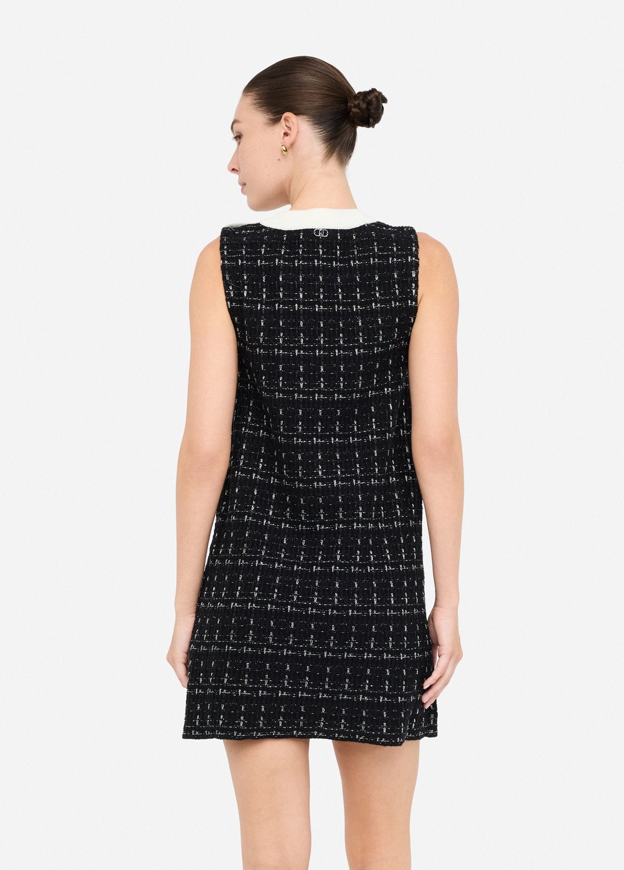ROBE COURTE EN LAINE MELANGEE. acte2
