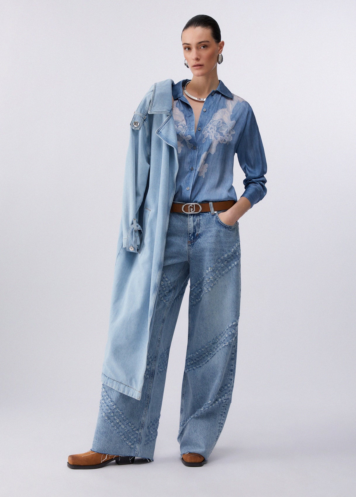 Chemise UA6343 à imprimé floral effet denim  LIU JO