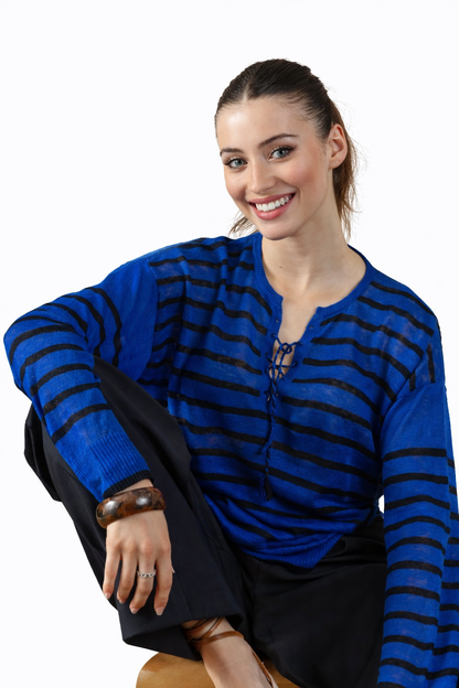 Pull Hilage bleu à rayures noire A POIL