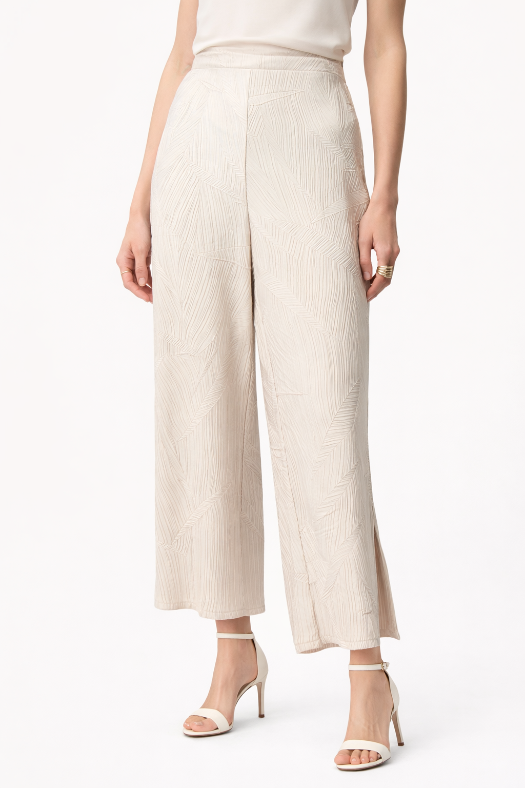 Pantalon-culotte 261161  à enfiler en satin plissé. J.RIBKOFF